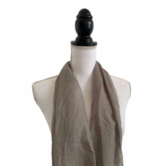 Semi Sheer Storm Cloud Gray Ladies Fashion Scarf Size OSFM - Picture 2 of 5